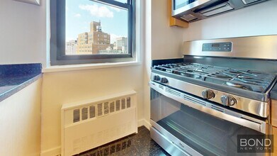 145 4th Ave in New York, NY - Building Photo - Building Photo