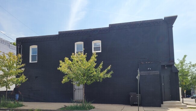 1333 N Milton Ave, Unit #2 in Baltimore, MD - Building Photo