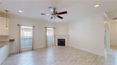 6052 Magnolia Pl E in Mobile, AL - Building Photo - Building Photo