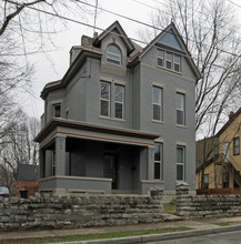 1534 Greenup St in Covington, KY - Building Photo - Building Photo