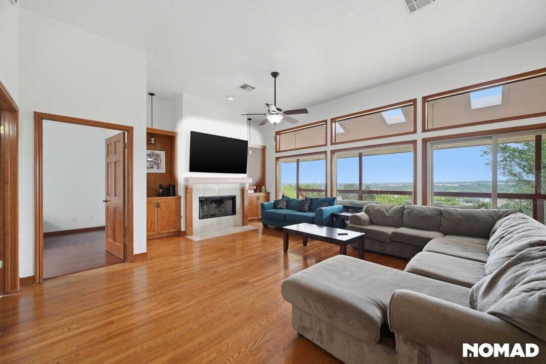 13217 N Ridge Cir in Leander, TX - Foto de edificio