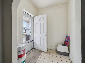 6608 Westpoint St, Unit 1 in Taylor, MI - Building Photo - Building Photo