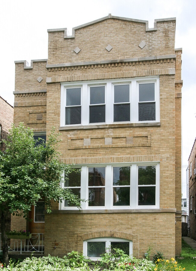 property at 5317 W Montrose Ave