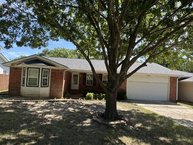 property at 1905 N Dale Ave