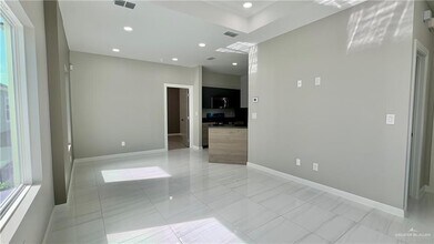 5605 Northwestern Ave in McAllen, TX - Building Photo - Building Photo
