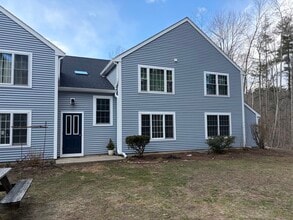 50 Brookside Dr in Exeter, NH - Building Photo - Building Photo