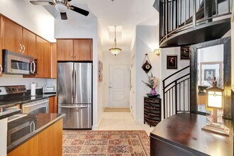 801 S Olive Ave in West Palm Beach, FL - Building Photo - Building Photo