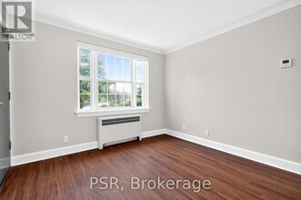 1325 Bayview Ave in Toronto, ON - Building Photo - Building Photo