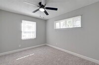 5121 Peachtree St photo'