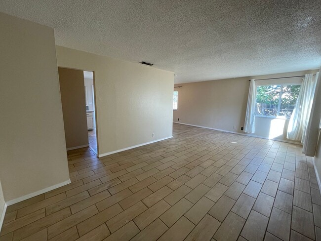 2352 Sonata Dr in Rancho Cordova, CA - Building Photo - Building Photo