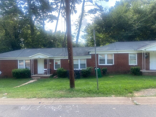 property at 2120 Kennesaw Dr