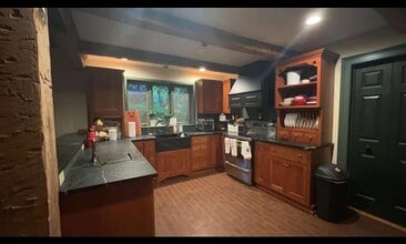 3209 Maple Hill Ln in Belleville, IL - Building Photo - Building Photo