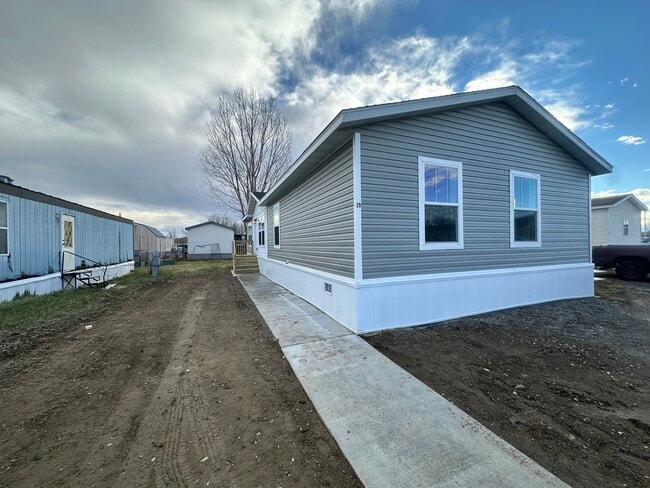 property at 29 Cavalier St N