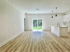 10141 N Jacobson Way in Dunnellon, FL - Building Photo - Building Photo