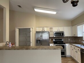 1319 Blakemore Ct in Tallahassee, FL - Building Photo - Building Photo