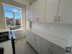 FIFTH AVENUE, Unit 6D in New York, NY - Building Photo - Building Photo