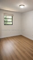 4790 SW 65th Ave in Davie, FL - Building Photo