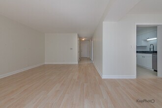 713 Mariners Point in Schaumburg, IL - Building Photo - Building Photo