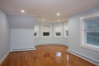 105 Longwood Ave in Brookline, MA - Building Photo - Building Photo