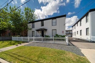 1853 W Main St in Houston, TX - Building Photo