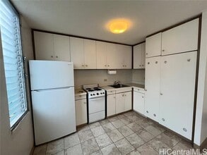 1545 Liona St in Honolulu, HI - Building Photo - Building Photo