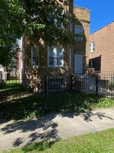 7940 S Kingston Ave, Unit 2 in Chicago, IL - Building Photo - Building Photo