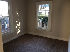129 N Park Ave in Fresno, CA - Building Photo - Building Photo