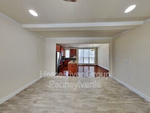 1402 Rose Ln in Mechanicsburg, PA - Foto de edificio - Building Photo