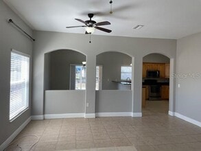 5210 Levi Ln in Sarasota, FL - Building Photo - Building Photo