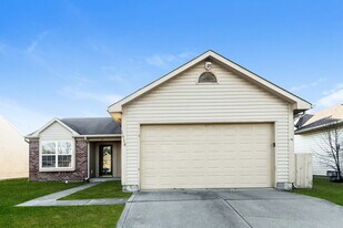 1418 Green Spring Way in Greenwood, IN - Building Photo
