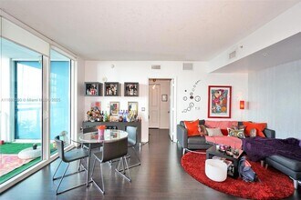 480 NE 30th St, Unit 1403 in Miami, FL - Building Photo - Building Photo