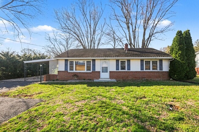 property at 2224 Newville Rd