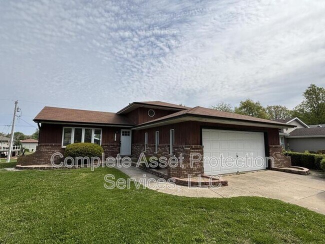 property at 6904 W 85th Pl