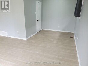 9 Belmont Dr in Brampton, ON - Building Photo - Building Photo