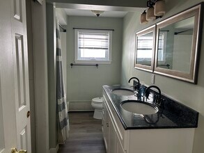 747 Silver St, Unit 1st Floor in Manchester, NH - Building Photo - Building Photo