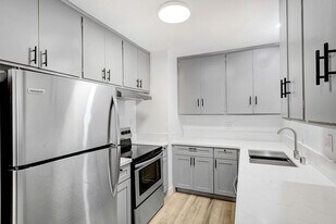 847 6th St, Unit F in Santa Monica, CA - Building Photo