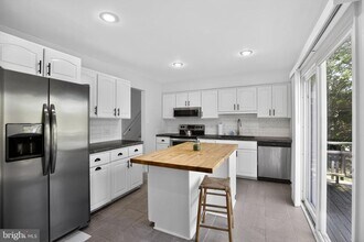 9276 Soaring Hill Rd in Columbia, MD - Building Photo - Building Photo
