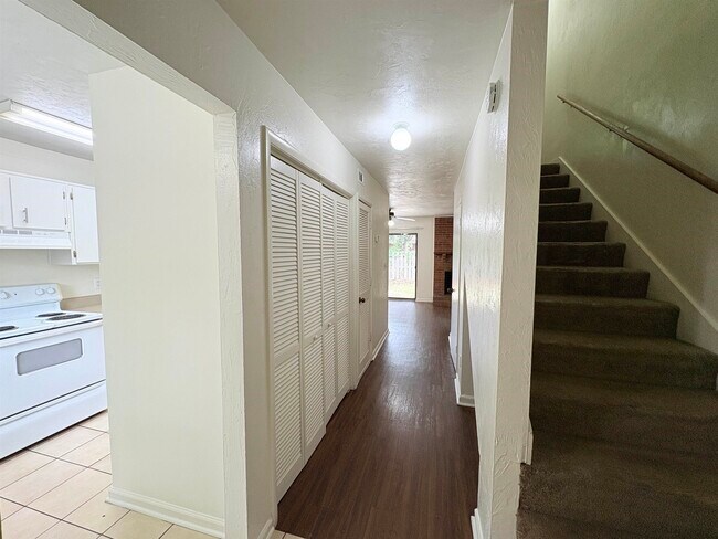 196 Locke St in Tallahassee, FL - Building Photo - Building Photo