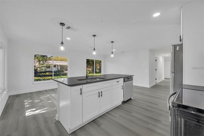 920 Lockhart St in Daytona Beach, FL - Building Photo - Building Photo