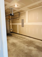 94 Moon Rock Ct in Johnson City, TN - Building Photo - Building Photo