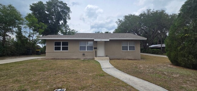 property at 640 W Juniata St
