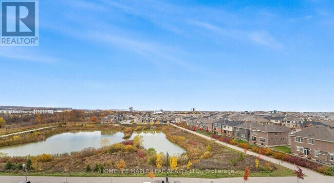 720 Whitlock Ave in Milton, ON - Building Photo - Building Photo