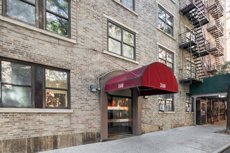 340 E 63rd St in New York, NY - Building Photo - Building Photo