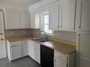 1270 Roland Rd in Lyndhurst, OH - Building Photo - Building Photo