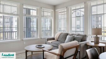 4902 Cosmos Cir in Wimauma, FL - Building Photo