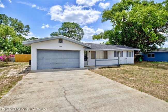 33450 Grand Prix Dr in Sebring, FL - Building Photo - Building Photo