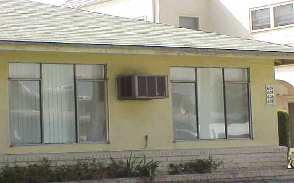 601--607 Brookside Ave in Redlands, CA - Building Photo