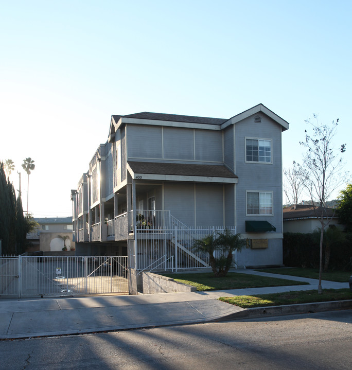 400 Thompson Ave in Glendale, CA - Foto de edificio