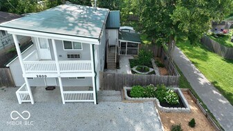 2600 S Bryan St in Bloomington, IN - Building Photo