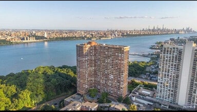 100 Old Palisade Rd, Unit #1916 in Fort Lee, NJ - Foto de edificio - Building Photo